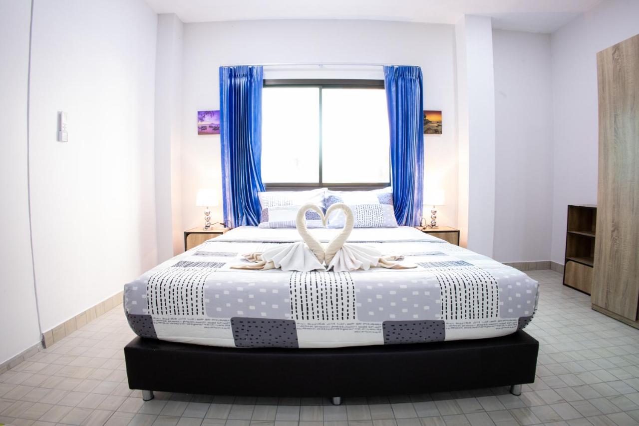Grand View Premium Hotell Patong Exteriör bild
