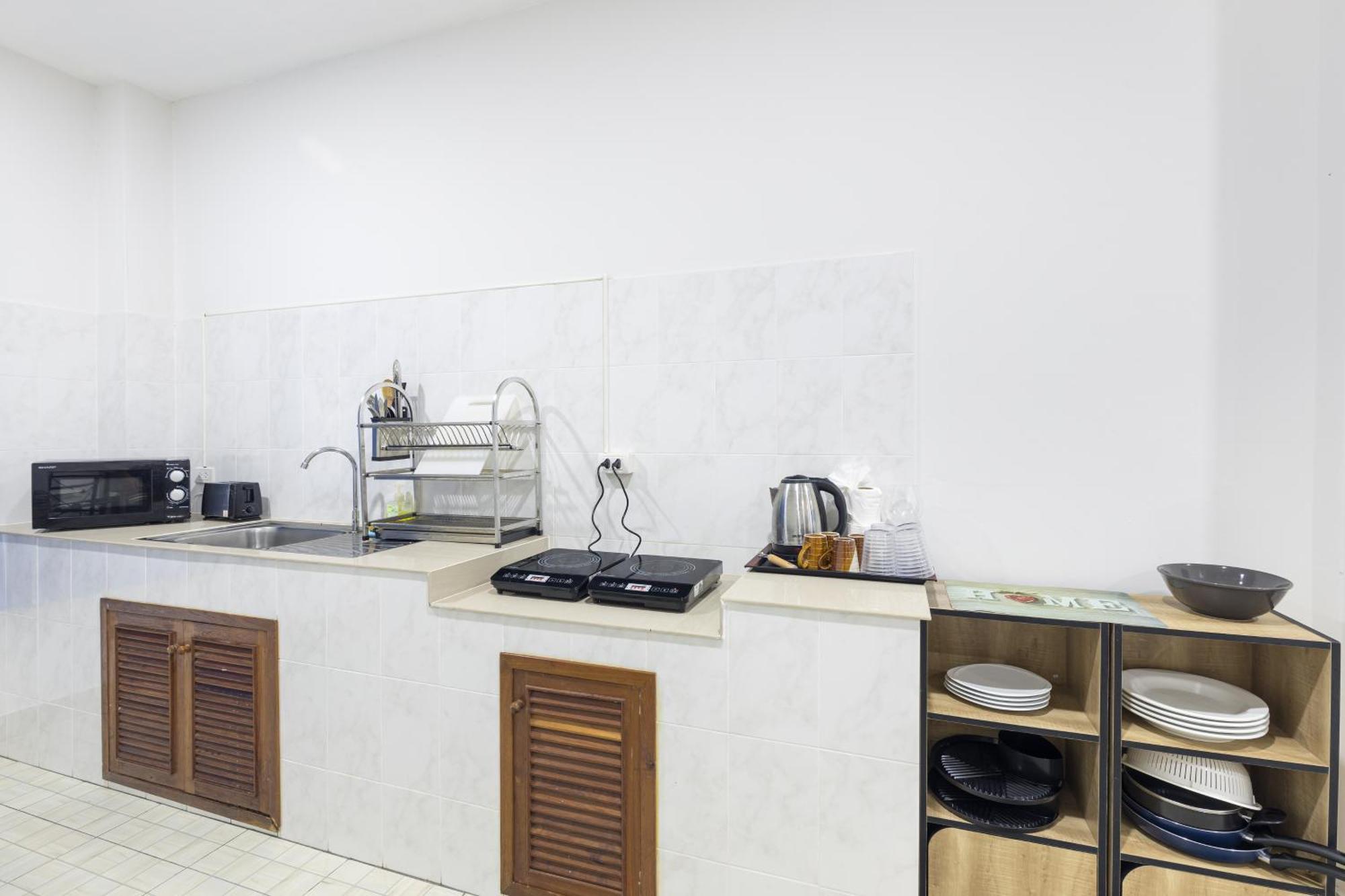 Grand View Premium Hotell Patong Exteriör bild
